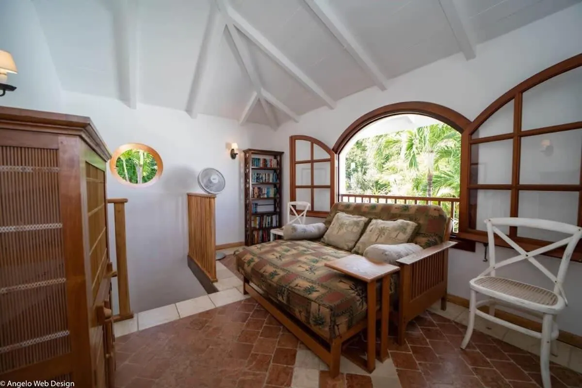 Luxurious Meditation Villa In Marigot Hills