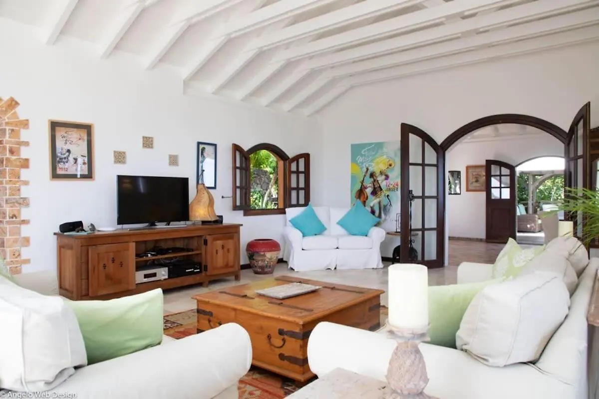 Luxurious Meditation Villa In Marigot Hills